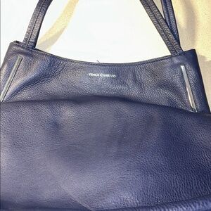Vince Camuto Navy Peacock Leather Women's Tote EUC Style VV IKE TO NO STAINS